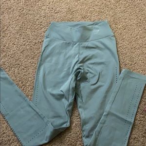 NWOT Gymshark laser cut tights